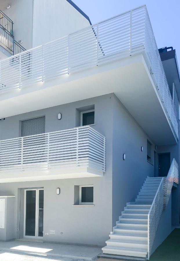 Appartamenti Sunrise Cattolica Exterior foto